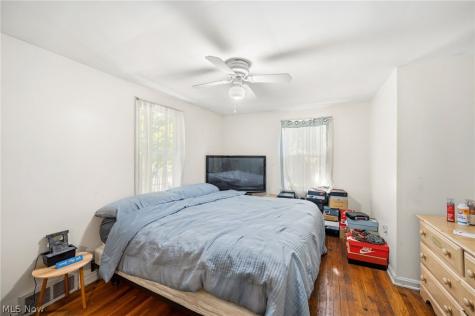 3830 Sherwood Road Cleveland OH 44121