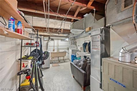 3830 Sherwood Road Cleveland OH 44121