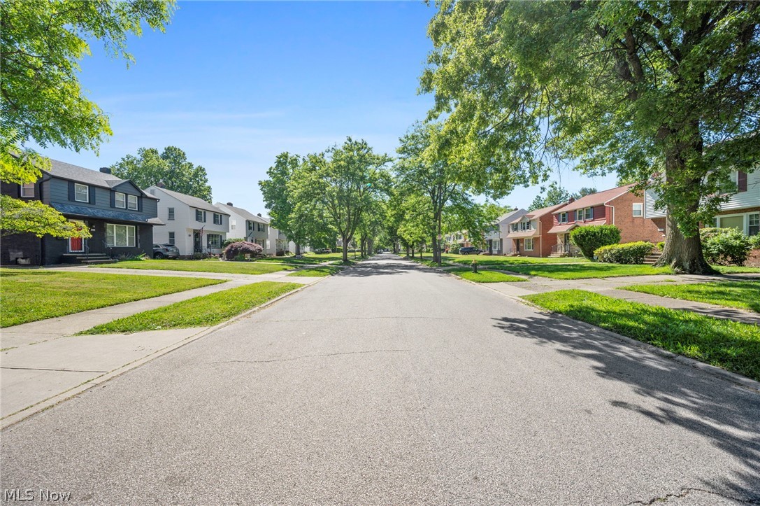 3830 Sherwood Road Cleveland OH 44121