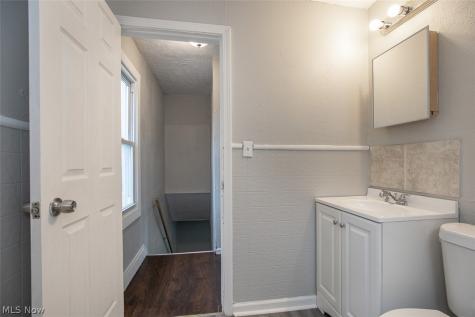 3409 W 86th Street Cleveland OH 44102
