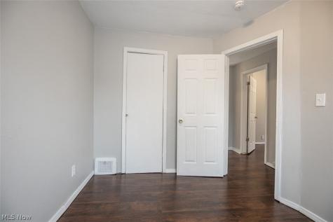 3409 W 86th Street Cleveland OH 44102
