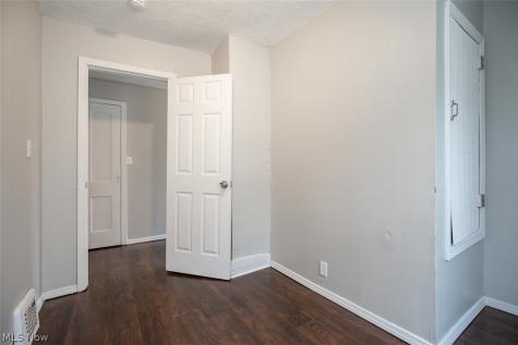 3409 W 86th Street Cleveland OH 44102