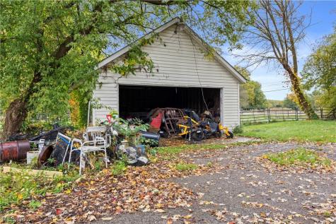 35968 Lorain Road North Ridgeville OH 44039