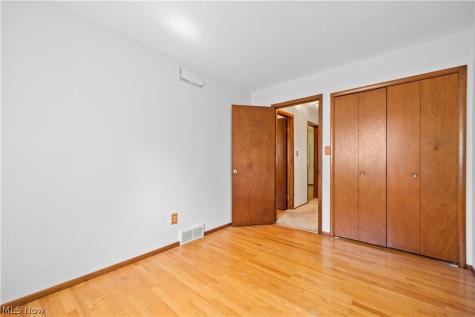 1486 David Drive Hinckley OH 44233
