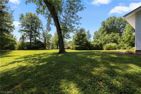 1486 David Drive Hinckley OH 44233