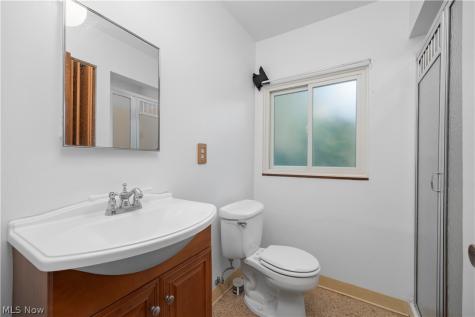 1486 David Drive Hinckley OH 44233