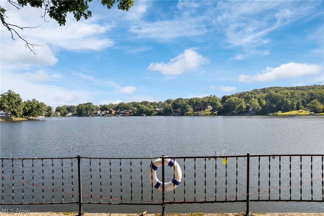4007 Melton Avenue Akron OH 44319