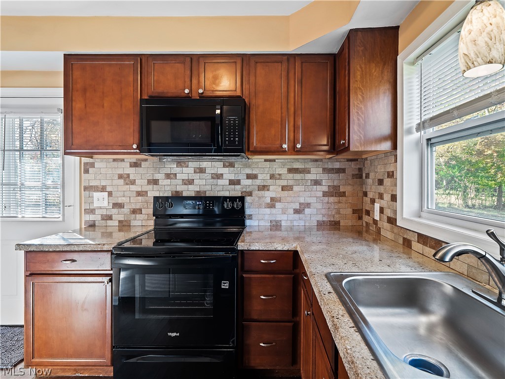 446 Lakewood Avenue Brunswick OH 44212
