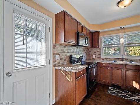 446 Lakewood Avenue Brunswick OH 44212