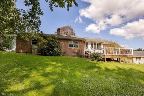 956 Brockton Avenue NW Massillon OH 44646