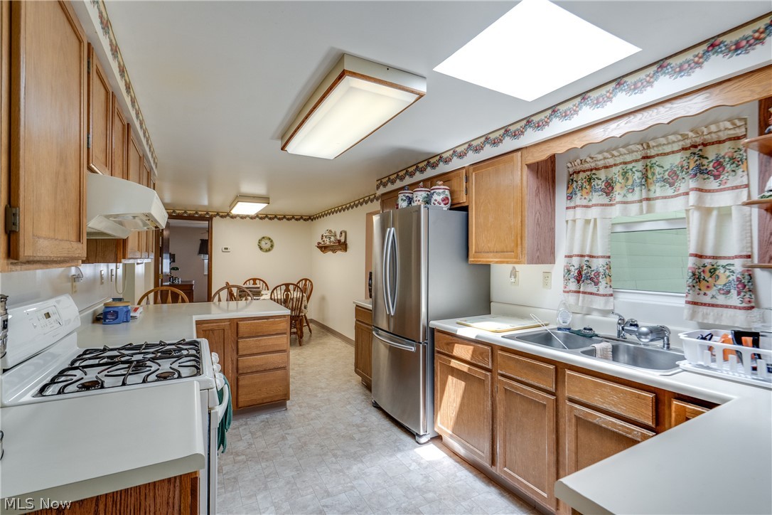 1183 Aberth Drive Akron OH 44320