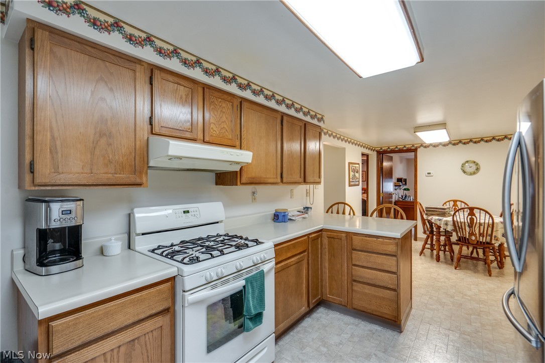 1183 Aberth Drive Akron OH 44320