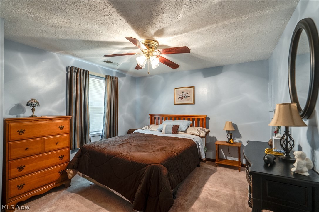 1183 Aberth Drive Akron OH 44320