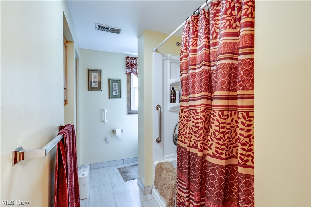 1183 Aberth Drive Akron OH 44320