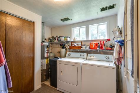 1183 Aberth Drive Akron OH 44320