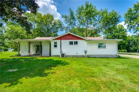 1183 Aberth Drive Akron OH 44320