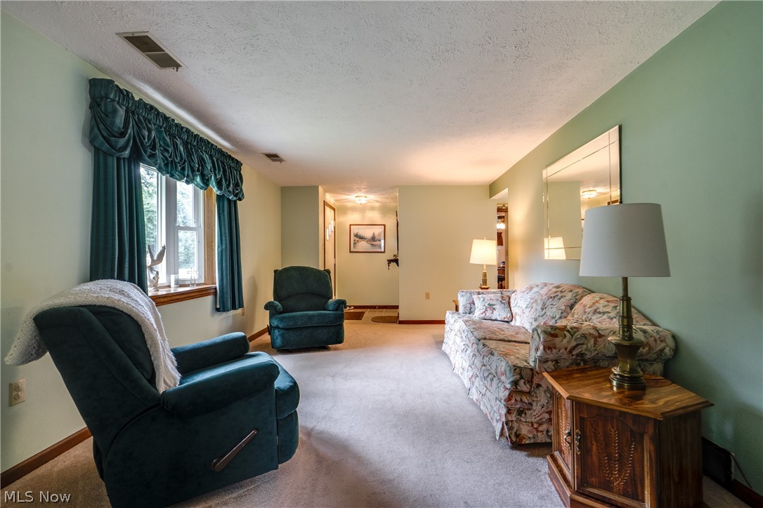 1183 Aberth Drive Akron OH 44320