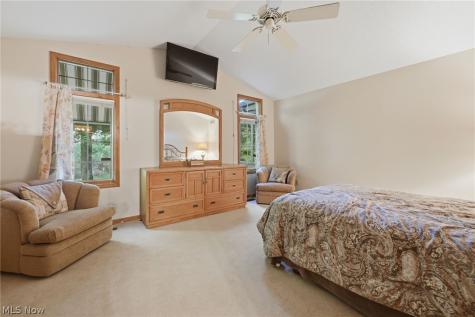 19292 Charter Lane Strongsville OH 44149