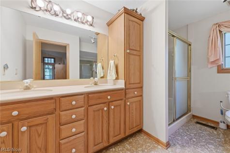 19292 Charter Lane Strongsville OH 44149