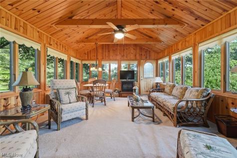 19292 Charter Lane Strongsville OH 44149