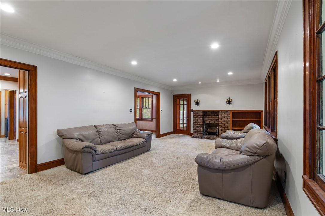 4698 Manchester Road New Franklin OH 44319