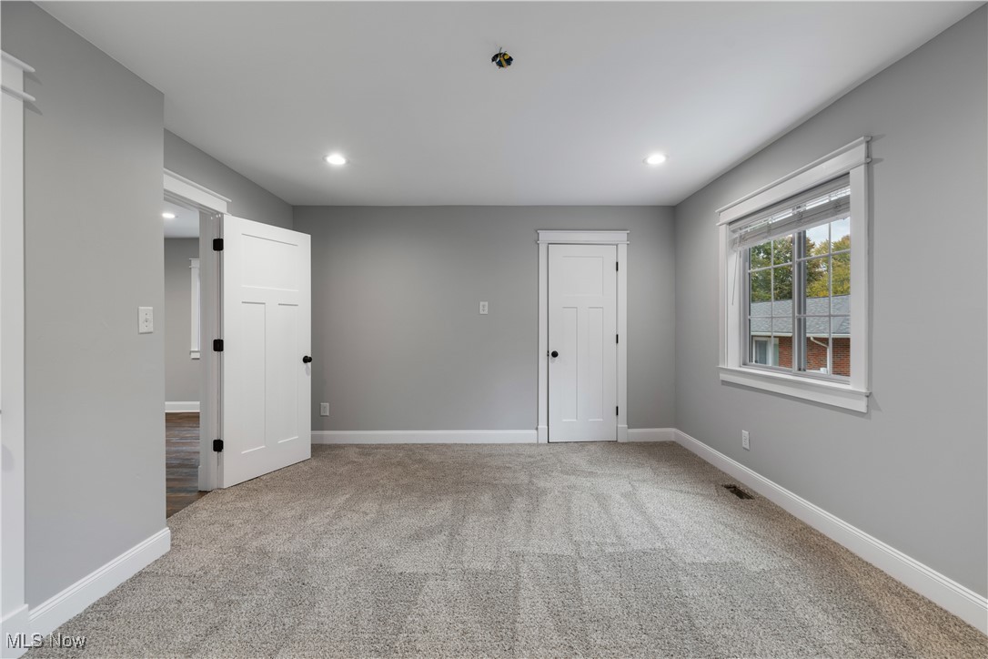 4698 Manchester Road New Franklin OH 44319