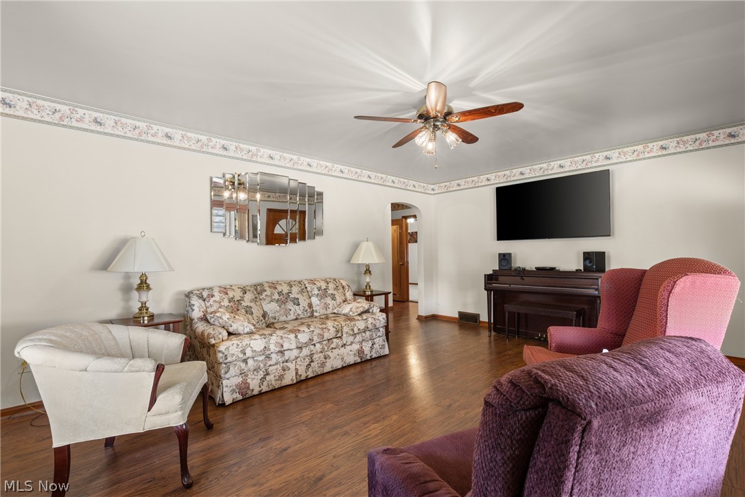 314 Mound Street Tiltonsville OH 43963