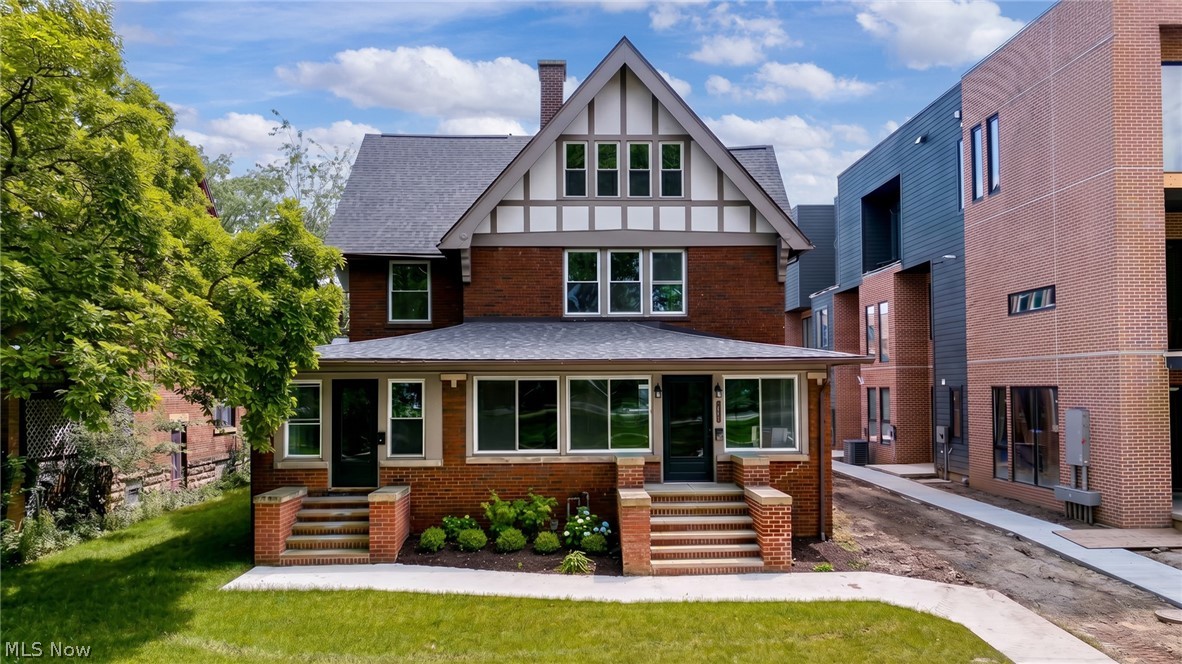 9805 Lake Avenue Cleveland OH 44102