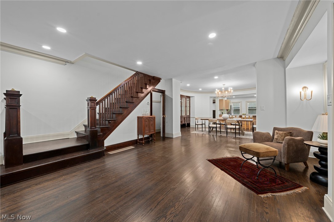 9805 Lake Avenue Cleveland OH 44102