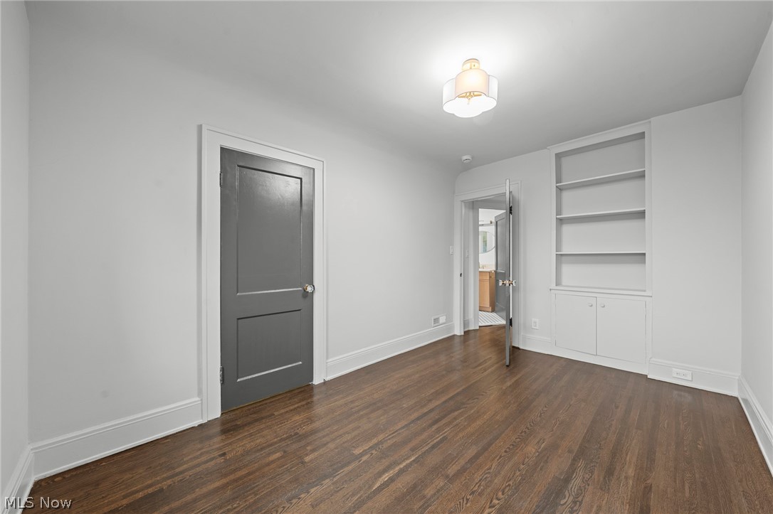 9805 Lake Avenue Cleveland OH 44102
