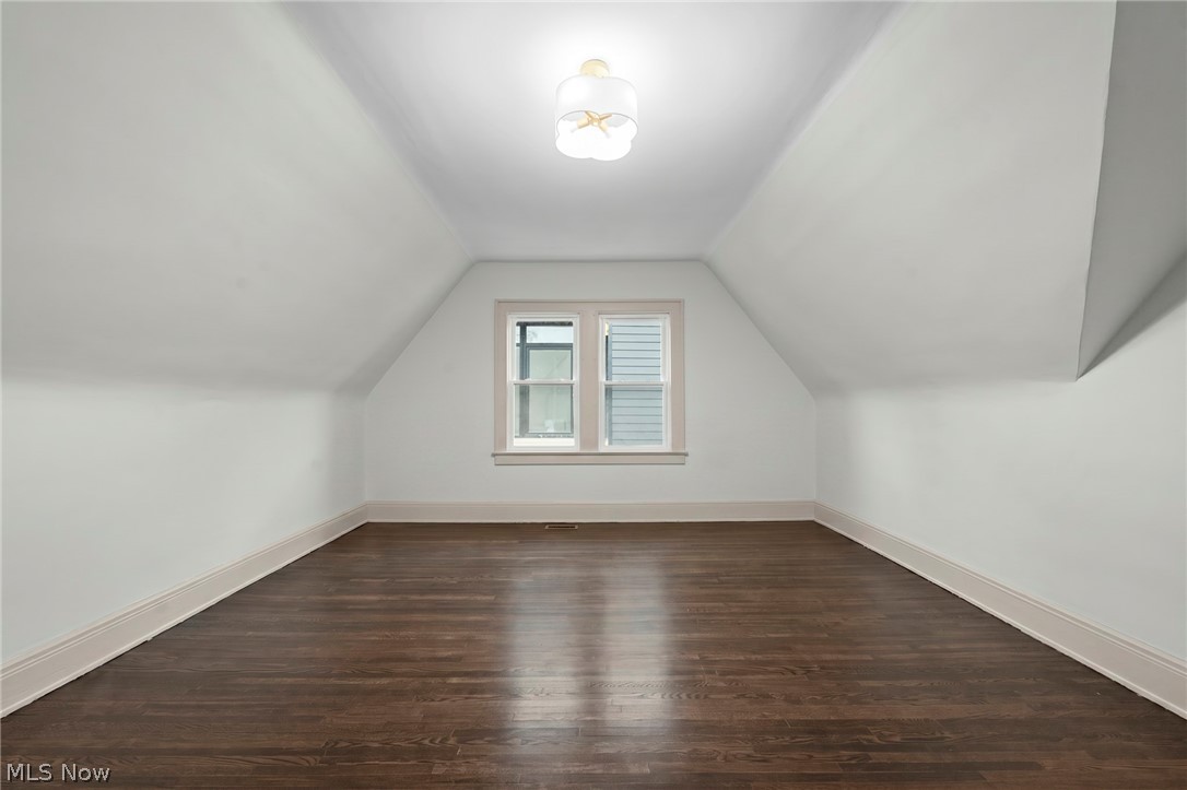 9805 Lake Avenue Cleveland OH 44102