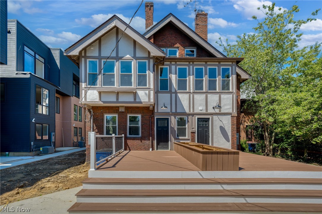 9805 Lake Avenue Cleveland OH 44102