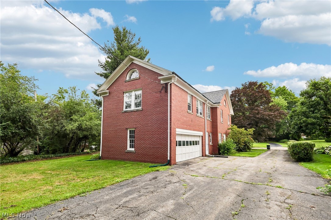 44 Clemmer Avenue Akron OH 44313