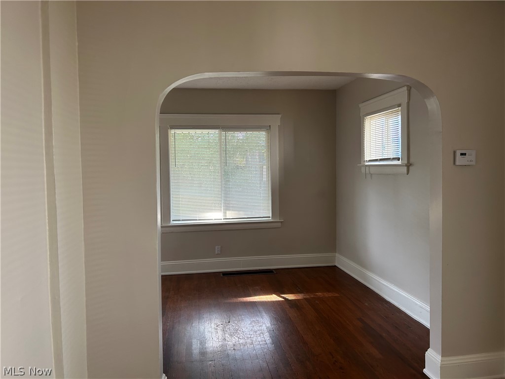 3961 E 53rd Street Newburgh Heights OH 44105