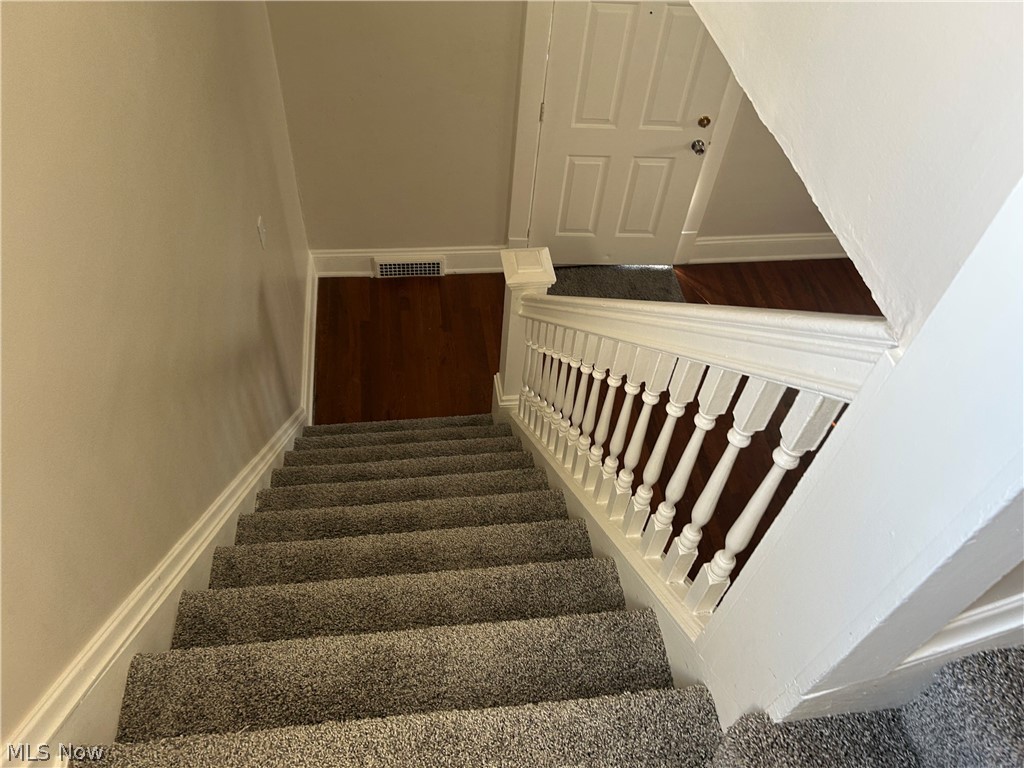 3961 E 53rd Street Newburgh Heights OH 44105
