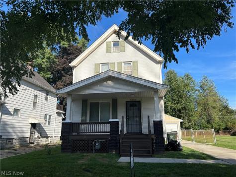 3961 E 53rd Street Newburgh Heights OH 44105