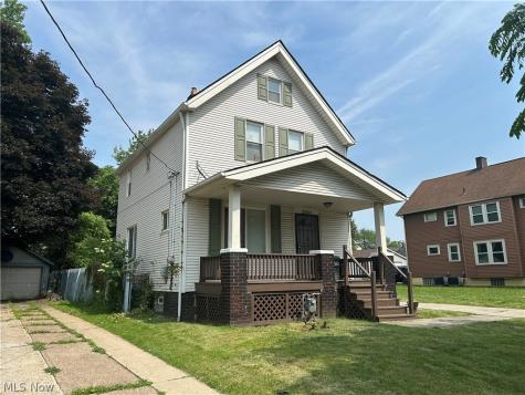 3961 E 53rd Street Newburgh Heights OH 44105