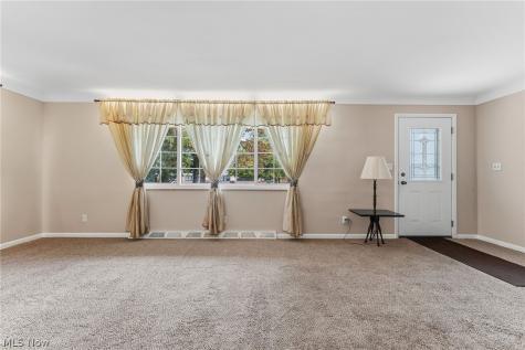 3745 Dentzler Road Parma OH 44134