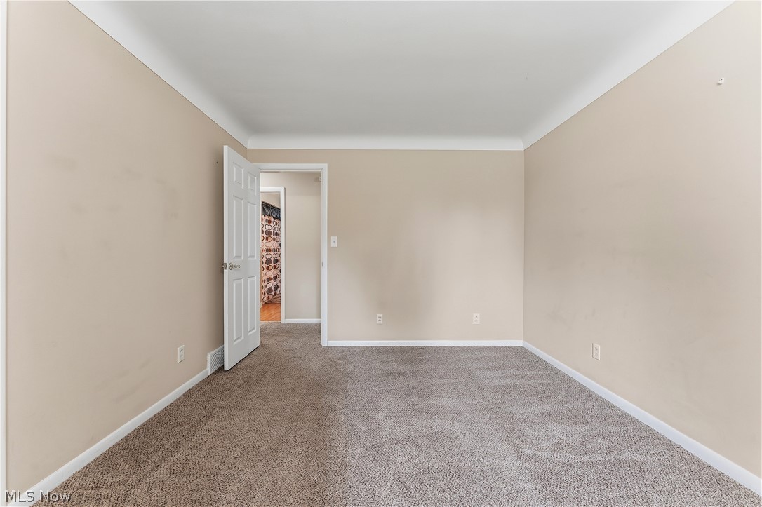 3745 Dentzler Road Parma OH 44134