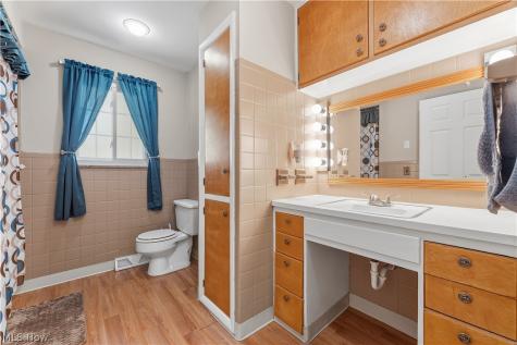 3745 Dentzler Road Parma OH 44134