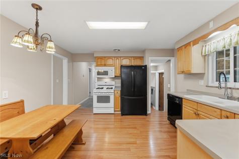 3745 Dentzler Road Parma OH 44134