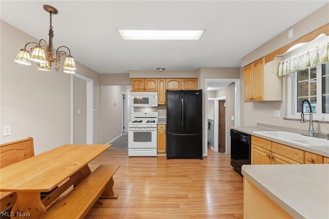 3745 Dentzler Road Parma OH 44134