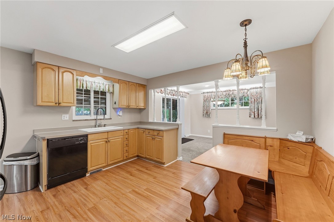 3745 Dentzler Road Parma OH 44134
