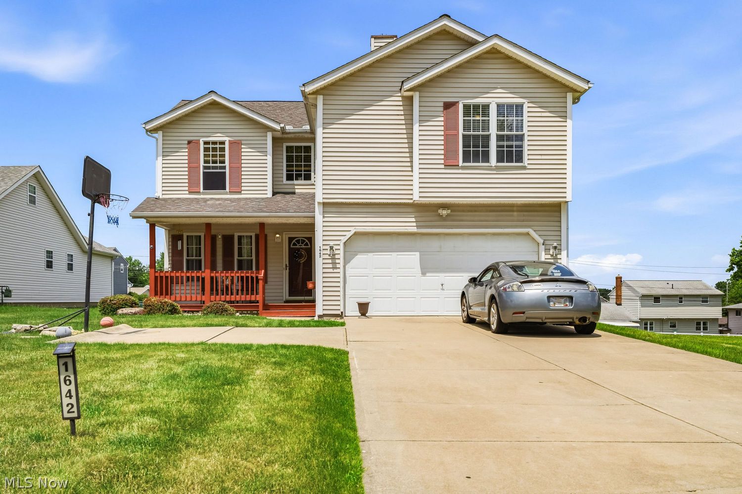 1642 W Ridgewood Drive Parma OH 44134