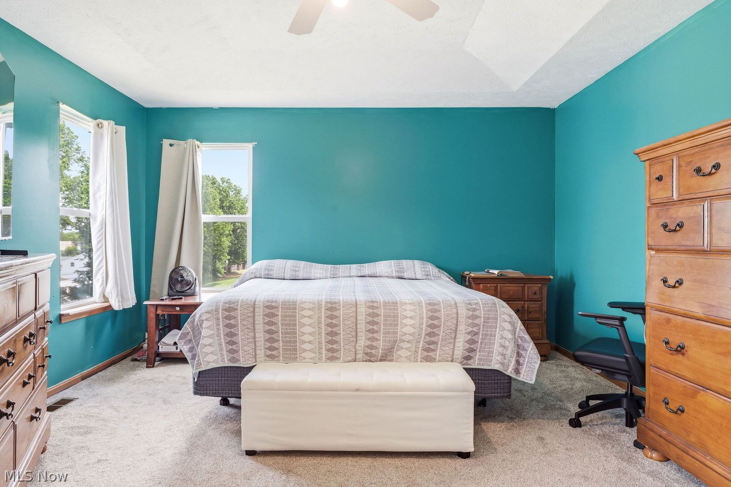 1642 W Ridgewood Drive Parma OH 44134