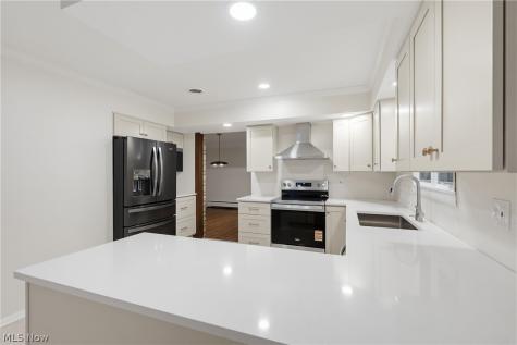 6125 Hillside Road Independence OH 44131