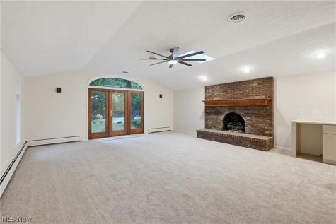 6125 Hillside Road Independence OH 44131