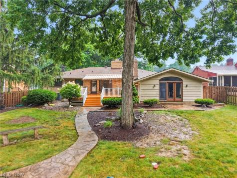 6125 Hillside Road Independence OH 44131