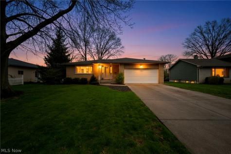 13700 Indian Creek Drive Middleburg Heights OH 44130