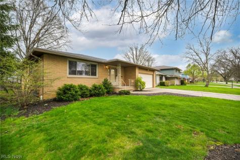 13700 Indian Creek Drive Middleburg Heights OH 44130